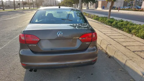 Discover undefined undefined Exterior Interior Images.Find all aspects and details of cars.