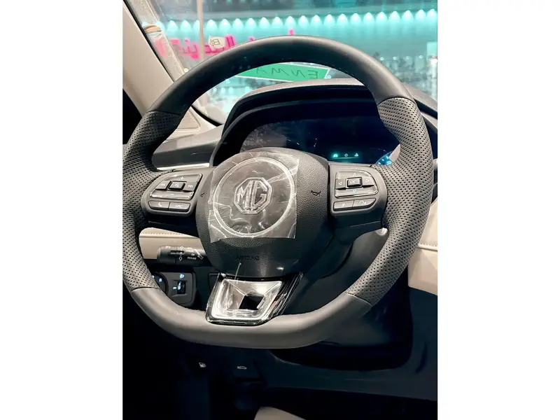 MG 5 2025