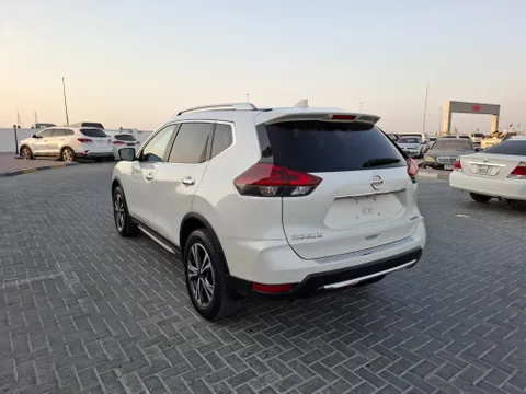 Nissan Rogue 2020