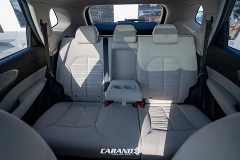 Discover undefined undefined Exterior Interior Images.Find all aspects and details of cars.