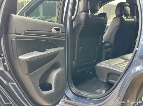 Discover undefined undefined Exterior Interior Images.Find all aspects and details of cars.