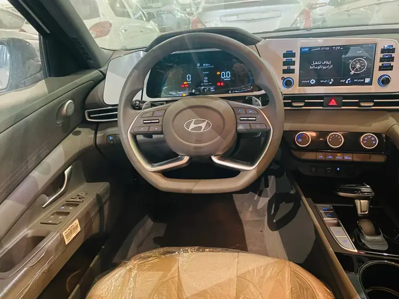 Hyundai Elantra 2025