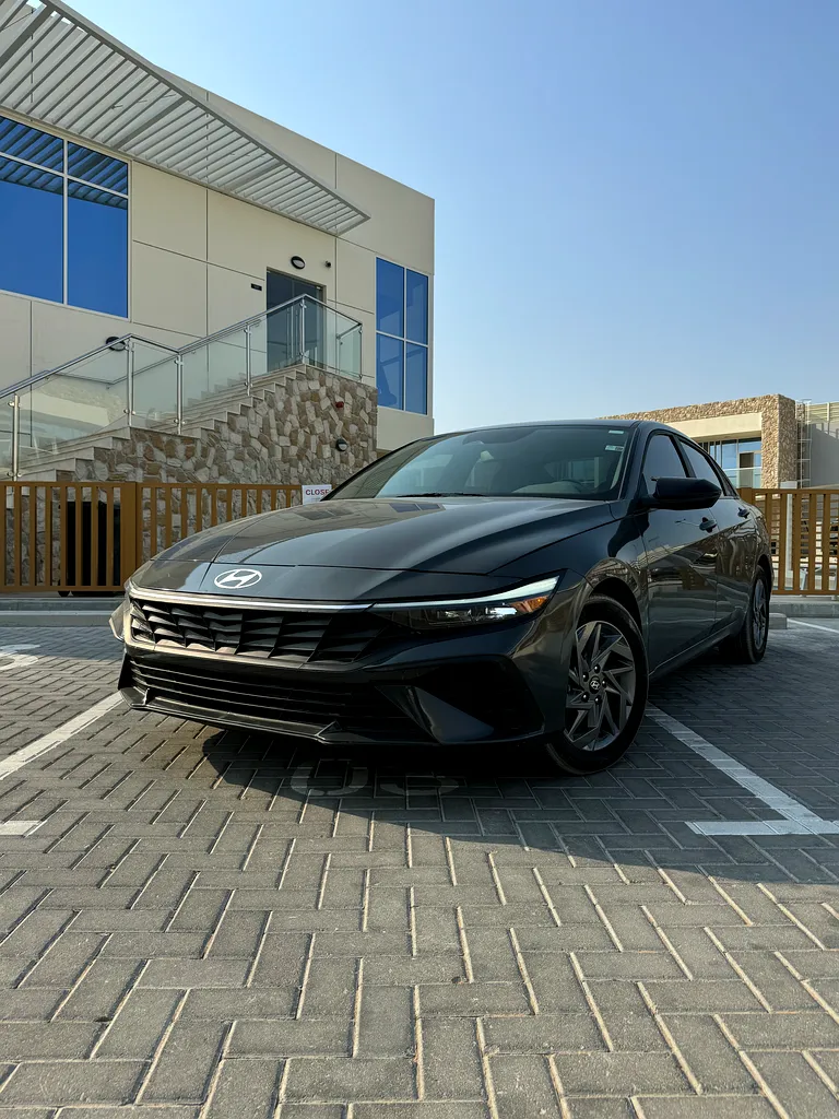 Hyundai Elantra 2024