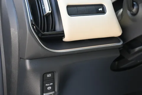 New Nissan Patrol 3.8L SE T2 2025