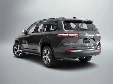 Discover undefined undefined Exterior Interior Images.Find all aspects and details of cars.