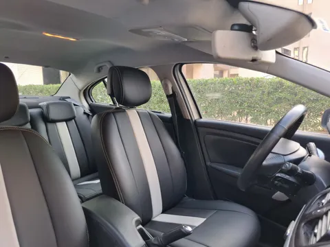 Discover undefined undefined Exterior Interior Images.Find all aspects and details of cars.