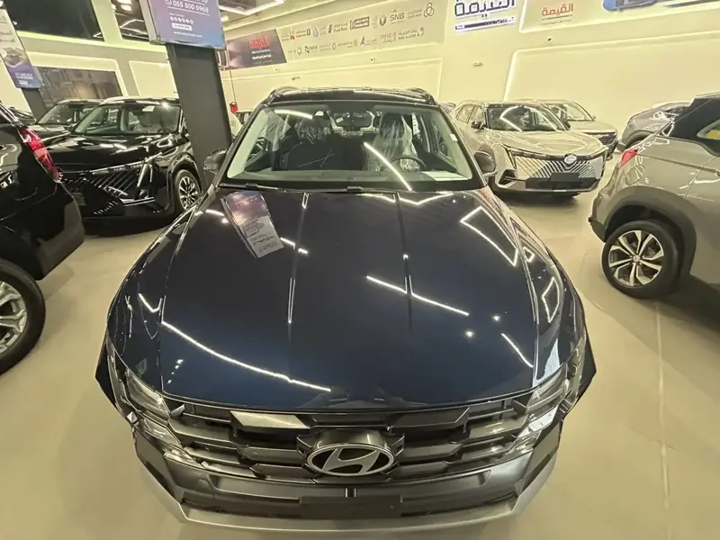 Discover undefined undefined Exterior Interior Images.Find all aspects and details of cars.