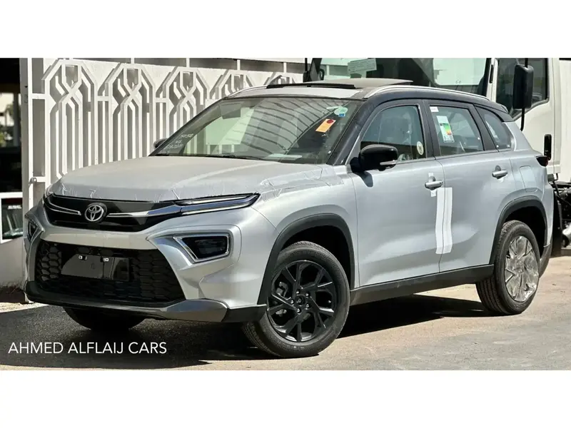 Discover undefined undefined Exterior Interior Images.Find all aspects and details of cars.