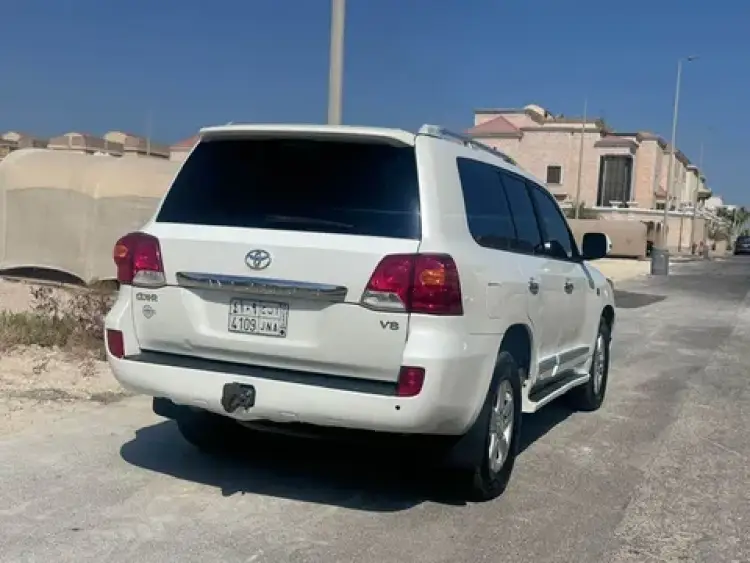 toyota toyota-land-cruiser image Toyota Land Cruiser 2009