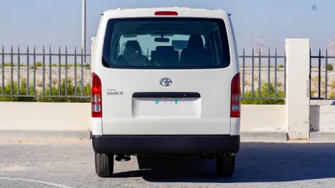 Discover undefined undefined Exterior Interior Images.Find all aspects and details of cars.