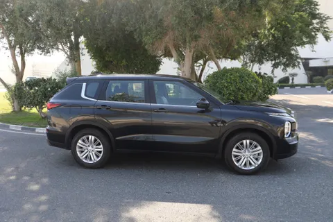 New Mitsubishi Outlander 2.5L GLX Mid Line 2024