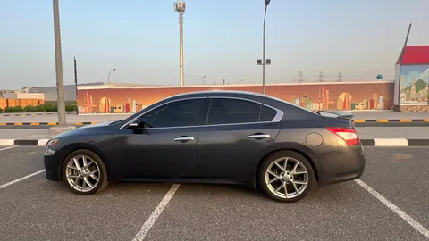 Nissan Maxima 3.5L SR2 2011