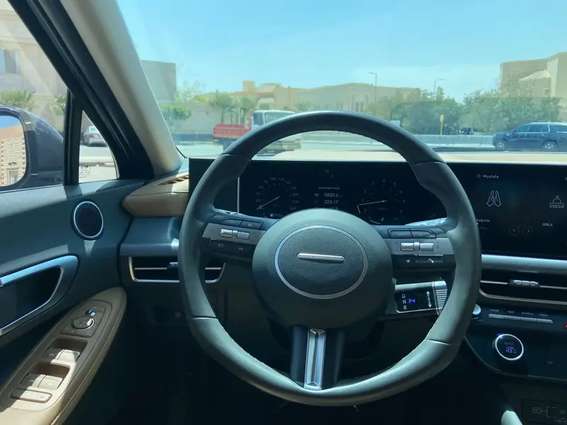 Discover undefined undefined Exterior Interior Images.Find all aspects and details of cars.