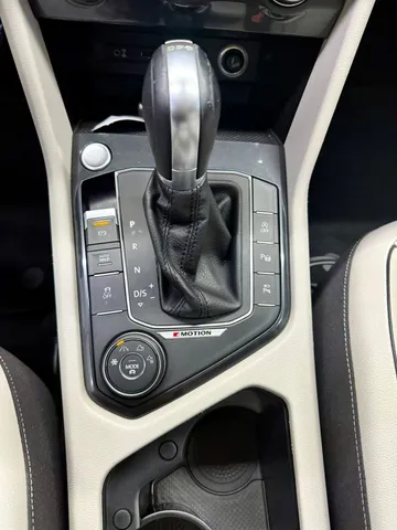 Volkswagen Tiguan 2.0L SE 2017