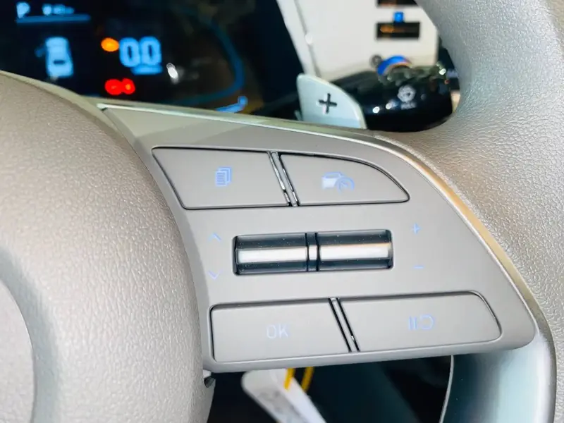 Hyundai Elantra 2025