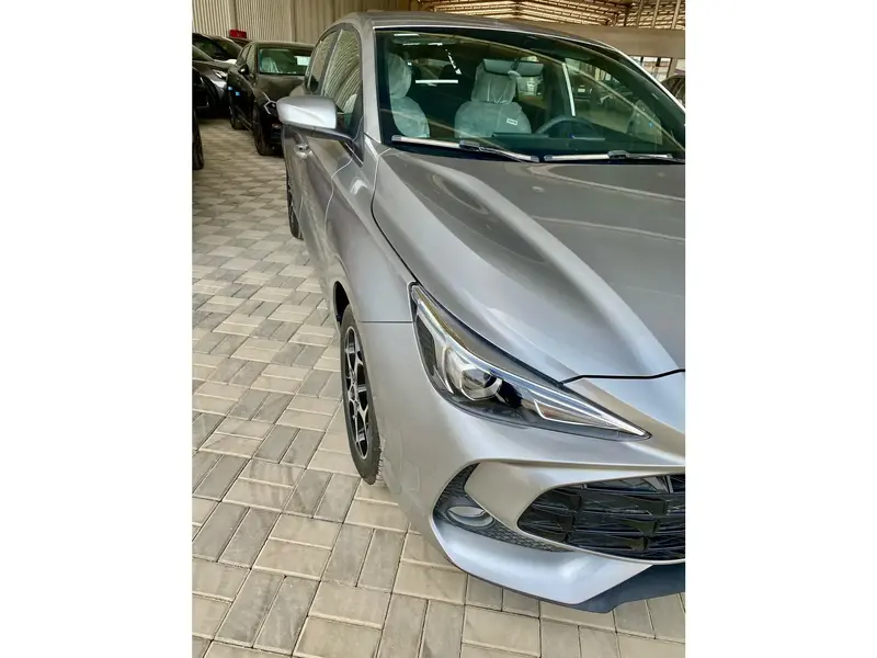 Discover undefined undefined Exterior Interior Images.Find all aspects and details of cars.