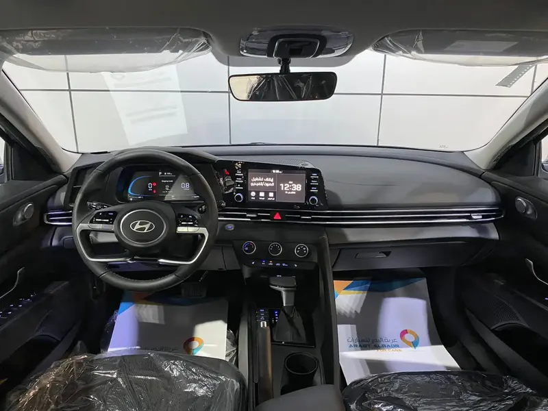 Hyundai Elantra 2025