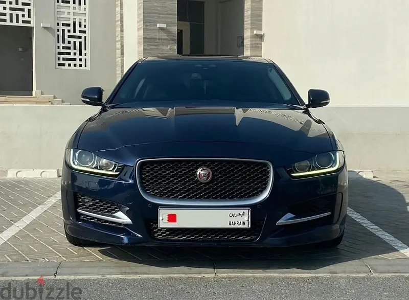 جاكوار XE 2016