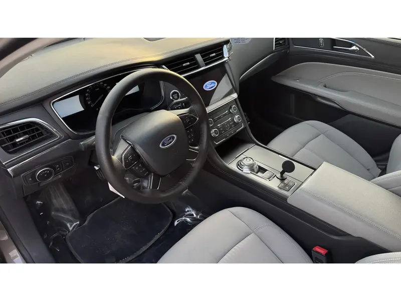 Discover undefined undefined Exterior Interior Images.Find all aspects and details of cars.