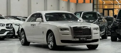 Discover undefined undefined Exterior Interior Images.Find all aspects and details of cars.
