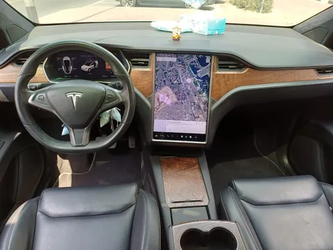 Tesla Model X Long Range (AWD) 2020
