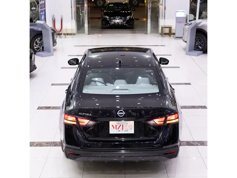 Nissan Altima 2025