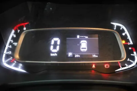 Discover undefined undefined Exterior Interior Images.Find all aspects and details of cars.