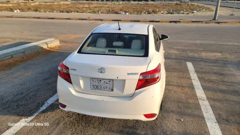 Toyota Yaris 2015