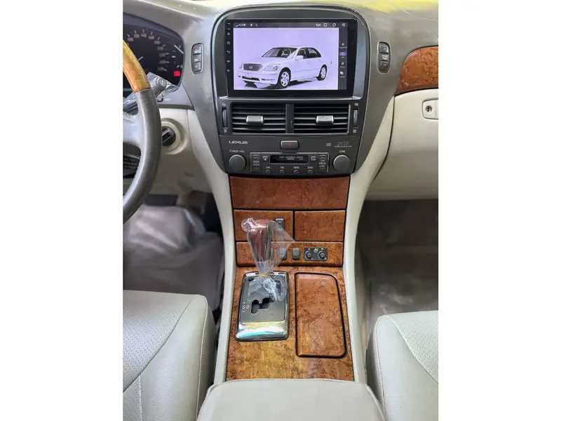 Lexus LS 2005