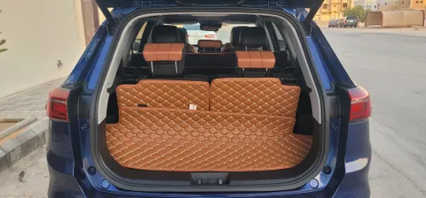 Discover undefined undefined Exterior Interior Images.Find all aspects and details of cars.