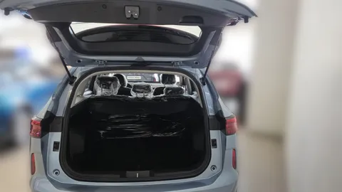 Discover undefined undefined Exterior Interior Images.Find all aspects and details of cars.