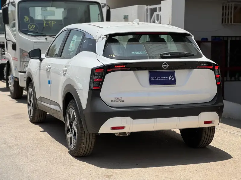 Nissan Kicks 2025