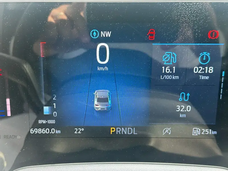 Discover undefined undefined Exterior Interior Images.Find all aspects and details of cars.