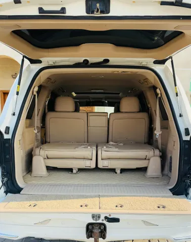 Toyota Land Cruiser 5.7L VXR 2015