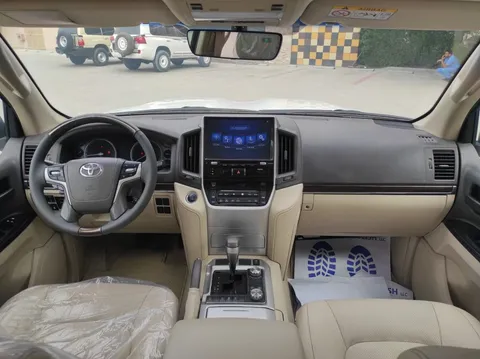 Toyota Land Cruiser 4.0L GXR 2019
