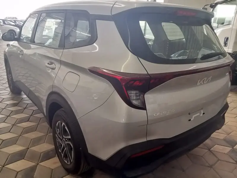 KIA Carens 2024