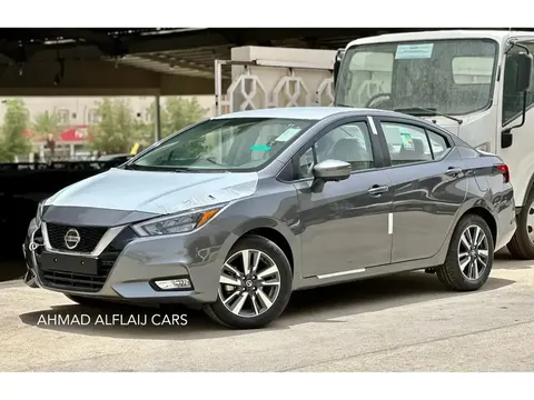 Discover undefined undefined Exterior Interior Images.Find all aspects and details of cars.