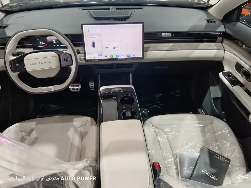 Discover undefined undefined Exterior Interior Images.Find all aspects and details of cars.