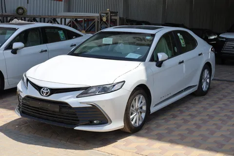 Discover undefined undefined Exterior Interior Images.Find all aspects and details of cars.