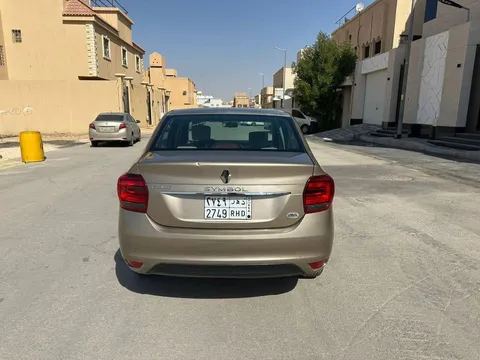 Renault Symbol 2021