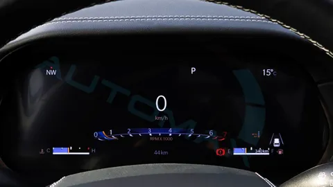 Discover undefined undefined Exterior Interior Images.Find all aspects and details of cars.