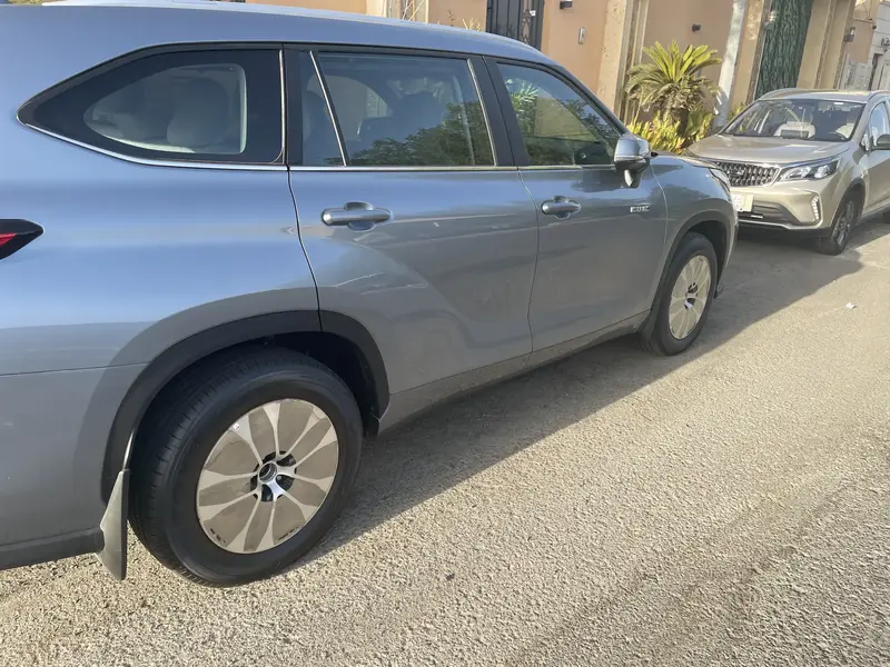Toyota Highlander 2023