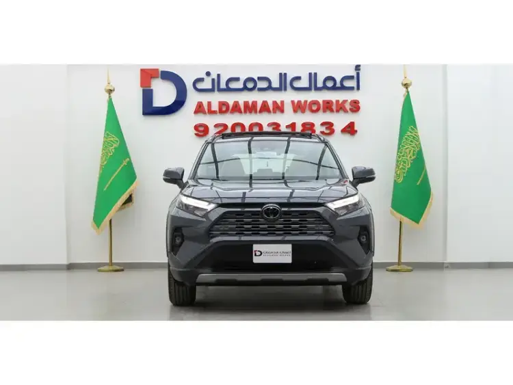 toyota toyota-rav4 image Toyota RAV4 2025