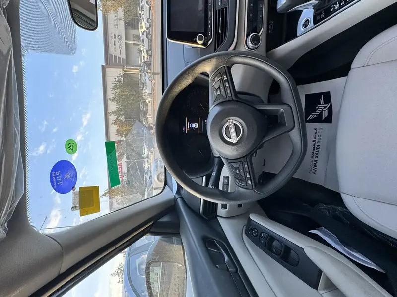 Nissan Altima 2025