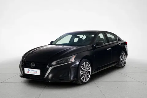 Nissan Altima 2023