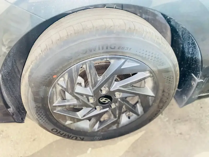 Hyundai Elantra 2025