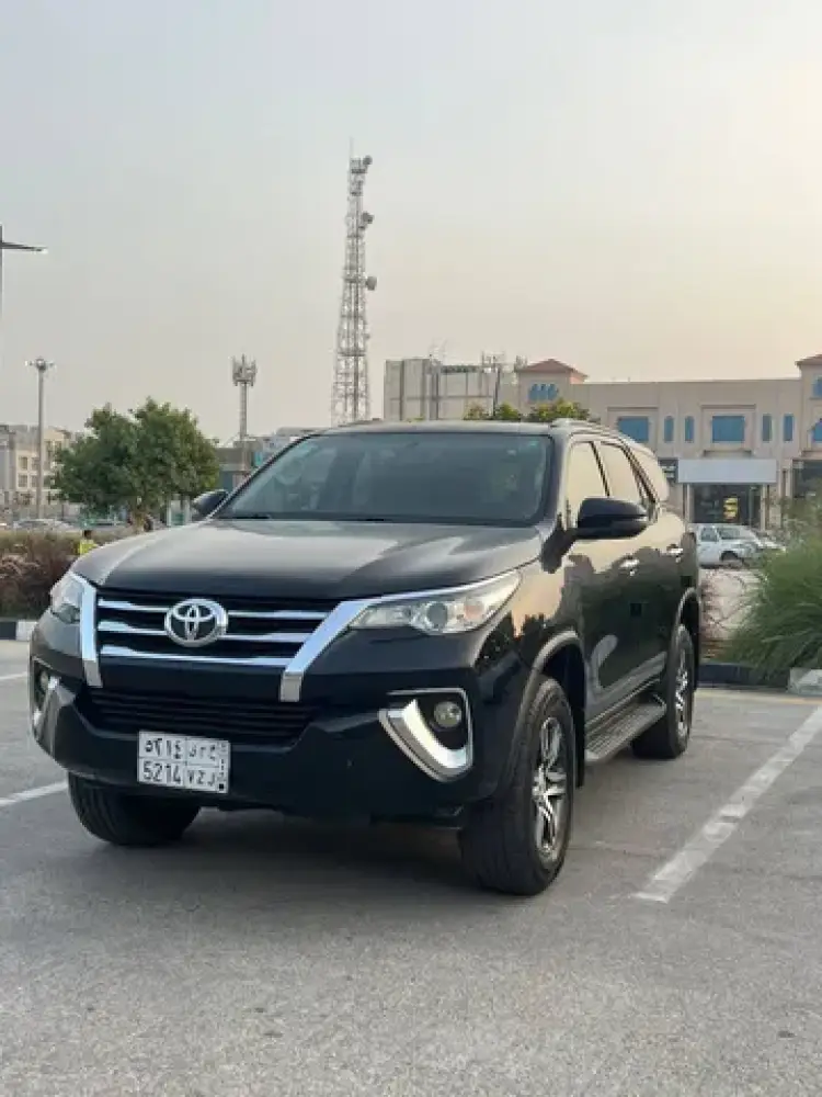 toyota toyota-fortuner image Toyota Fortuner 2019