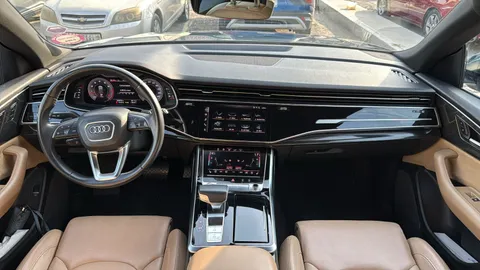 Audi Q8 55 TFSI quattro (340 HP) 2019