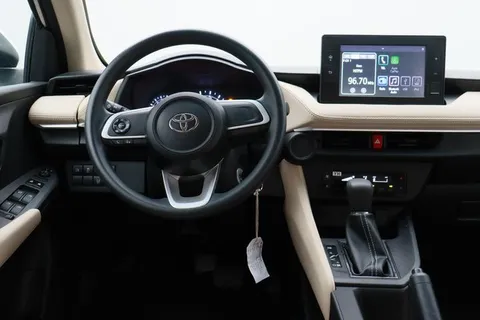 Toyota Yaris Sedan 2023
