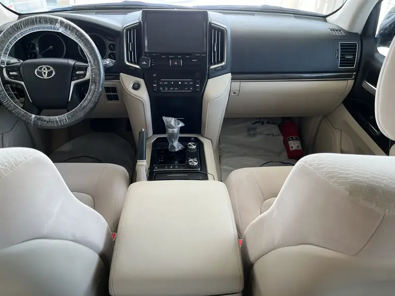 Toyota Land Cruiser Wagon 2021